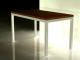 ALU asztal 50x50mm-es profilú lábakkal, fa asztaltetővel